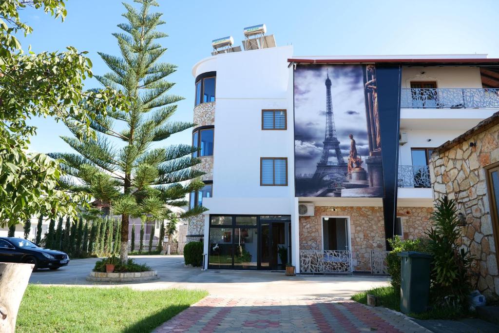 hotel mano pamje e hotelit